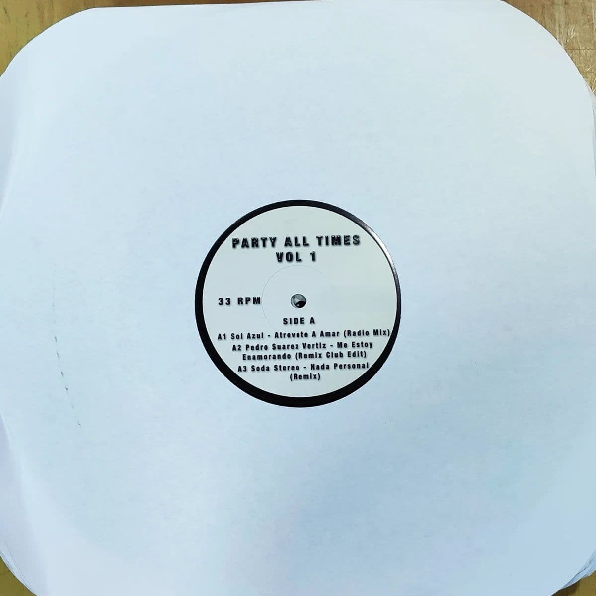 PAT Vol 1 / Vinilo Promo (Lado B ondulado desde el centro, poco agarre) defecto de fabrica. Lado A con peso funciona perfecto.